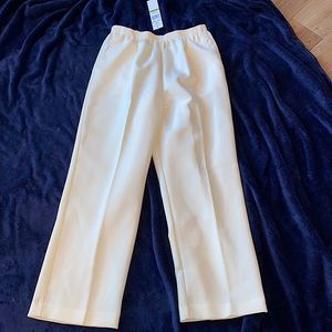 NWT Alfred Dunner petites pants
